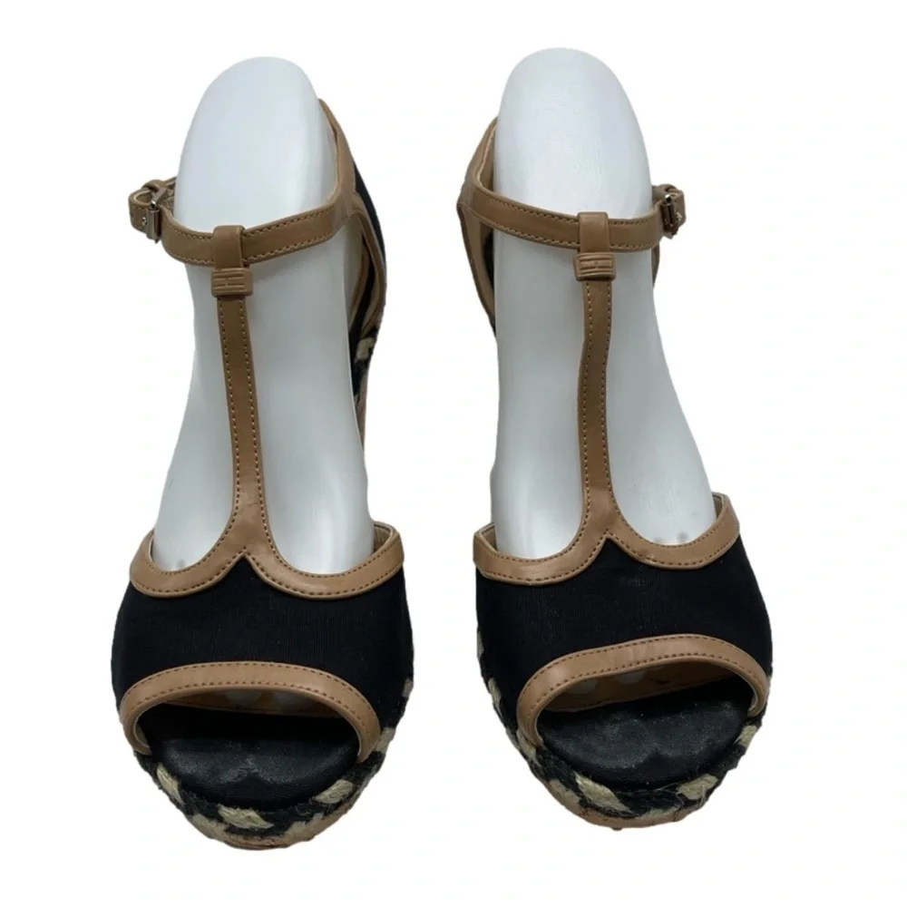 ⭐️hp⭐️ Tommy Hilfiger Black Veanna Wedge Sandal size 9M